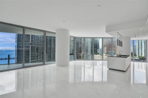 Condo in Miami, Florida, 2 bedrooms  № 1726205 - photo 6