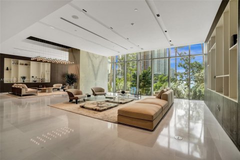 Condo in Miami, Florida, 2 bedrooms  № 1726205 - photo 3