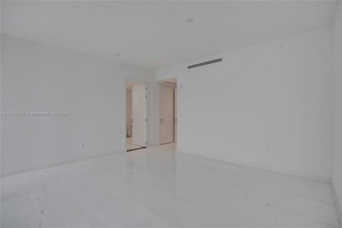 Condo in Miami, Florida, 2 bedrooms  № 1726205 - photo 14