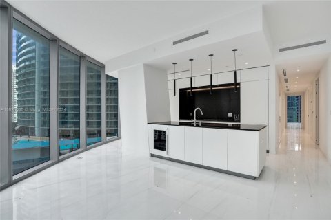 Condo in Miami, Florida, 2 bedrooms  № 1726205 - photo 10