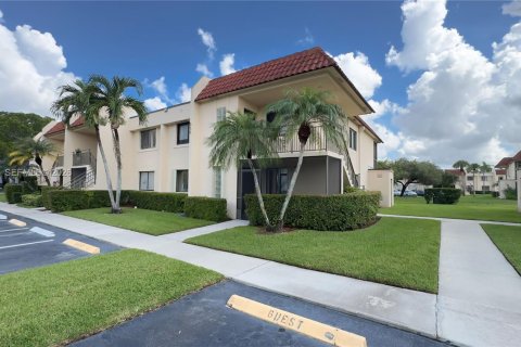 Condo in Weston, Florida, 2 bedrooms № 2154552