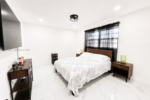 Villa ou maison à vendre à Cape Coral, Floride: 3 chambres, 131.27 m2 № 2304911 - photo 30