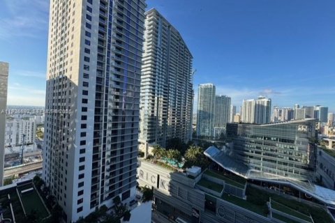 Condominio en alquiler en Miami, Florida, 1 dormitorio, 68.56 m2 № 1988700 - foto 4