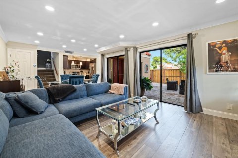 Купить таунхаус в Бока-Ратон, Флорида 3 спальни, 126.72м2, № 1998928 - фото 3