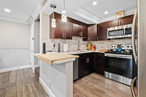 Купить таунхаус в Бока-Ратон, Флорида 3 спальни, 126.72м2, № 1998928 - фото 7