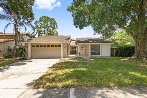 House in Tampa, Florida 3 bedrooms, 143.26 sq.m. № 2151932