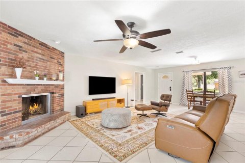 Villa ou maison à vendre à Tampa, Floride: 3 chambres, 143.26 m2 № 2151932 - photo 8