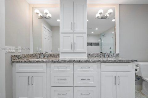 Villa ou maison à louer à Tamarac, Floride: 2 chambres, 109.16 m2 № 1825540 - photo 21