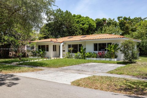 House in Miami Shores, Florida 3 bedrooms, 123.19 sq.m. № 1768336 - photo 6