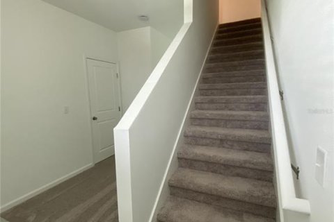 Townhouse in Davenport, Florida 3 bedrooms, 137.5 sq.m. № 2267263 - photo 5