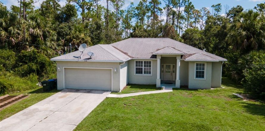 House in North Port, Florida 3 bedrooms, 155.8 sq.m. № 1540089