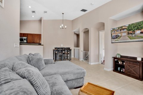 Townhouse in Riviera Beach, Florida 2 bedrooms, 94.95 sq.m. № 2173450 - photo 6