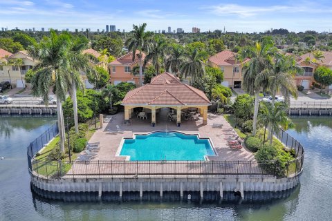 Townhouse in Riviera Beach, Florida 2 bedrooms, 94.95 sq.m. № 2173450 - photo 26