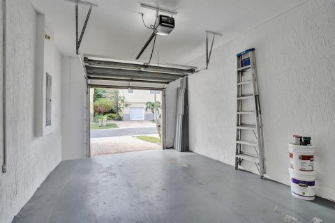 Townhouse in Riviera Beach, Florida 2 bedrooms, 94.95 sq.m. № 2173450 - photo 20