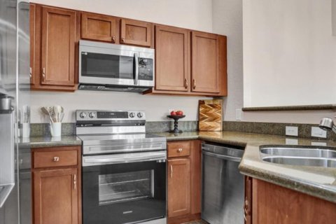 Townhouse in Riviera Beach, Florida 2 bedrooms, 94.95 sq.m. № 2173450 - photo 2