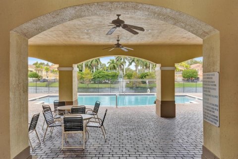 Townhouse in Riviera Beach, Florida 2 bedrooms, 94.95 sq.m. № 2173450 - photo 25