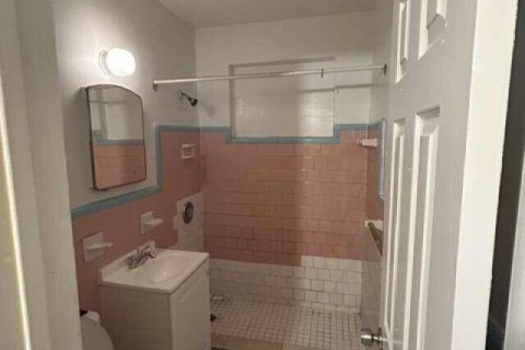 House in Fort Lauderdale, Florida 6 bedrooms, 148.18 sq.m. № 2184768 - photo 8