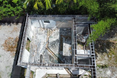 Land in Miami, Florida № 1861125 - photo 2