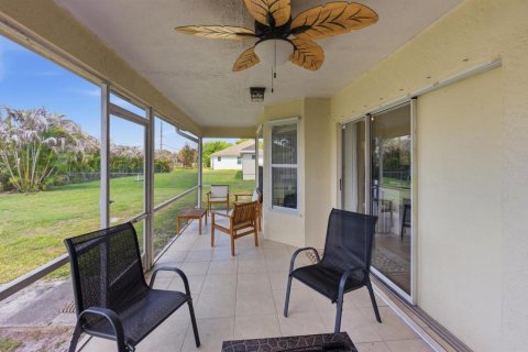 Casa en venta en Port St. Lucie, Florida, 3 dormitorios, 139.45 m2 № 2180310 - foto 28