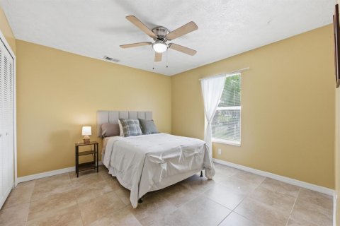 Casa en venta en Port St. Lucie, Florida, 3 dormitorios, 139.45 m2 № 2180310 - foto 25