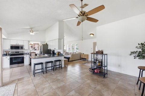 Casa en venta en Port St. Lucie, Florida, 3 dormitorios, 139.45 m2 № 2180310 - foto 10
