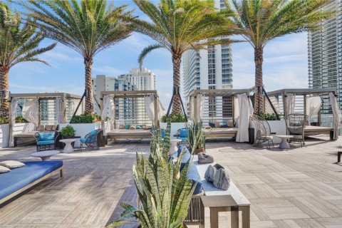 Hôtel, hôtellerie à vendre à Hollywood, Floride: 2 chambres, 96.99 m2 № 1943007 - photo 29
