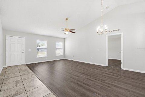 Villa ou maison à vendre à Kissimmee, Floride: 4 chambres, 193.98 m2 № 2094798 - photo 18