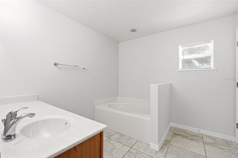 Villa ou maison à vendre à Kissimmee, Floride: 4 chambres, 193.98 m2 № 2094798 - photo 27