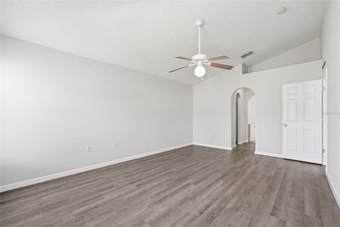 Villa ou maison à vendre à Kissimmee, Floride: 4 chambres, 193.98 m2 № 2094798 - photo 28
