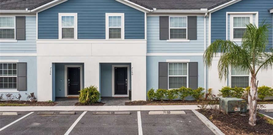 Adosado en Davenport, Florida 5 dormitorios, 211.91 m2 № 2101721