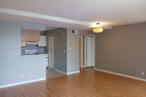 Condominio en venta en Pompano Beach, Florida, 1 dormitorio, 76.18 m2 № 2062165 - foto 22