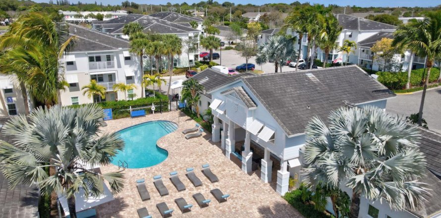 Apartment in Boynton Beach, Florida 2 bedrooms, 100.98 sq.m. № 2241949