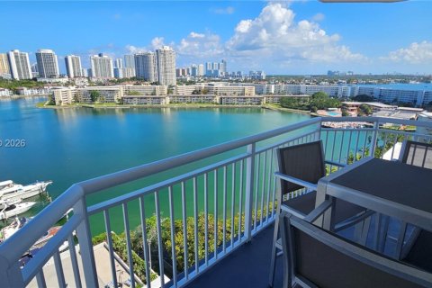 Condo in Aventura, Florida, 2 bedrooms  № 2153306