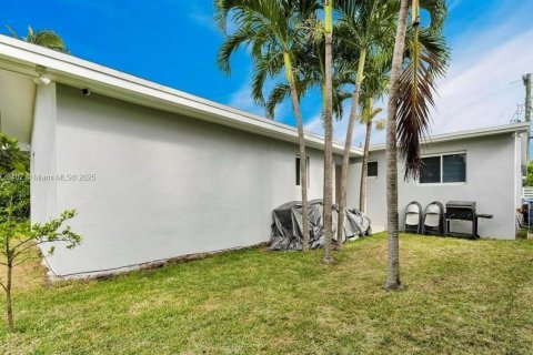 House in West Park, Florida 4 bedrooms, 179.49 sq.m. № 1811154 - photo 27