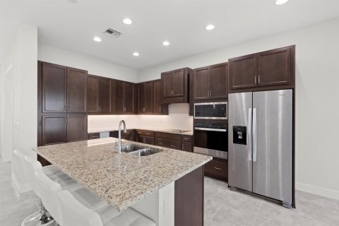 House in Westlake, Florida 4 bedrooms, 230.86 sq.m. № 2087089 - photo 9