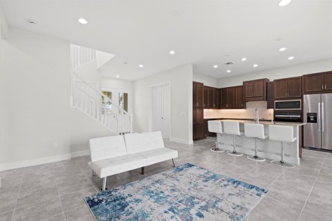 House in Westlake, Florida 4 bedrooms, 230.86 sq.m. № 2087089 - photo 15