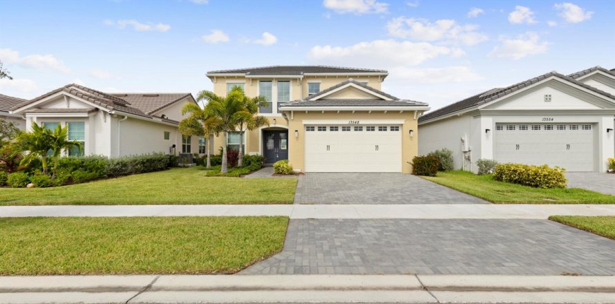House in Westlake, Florida 4 bedrooms, 230.86 sq.m. № 2087089