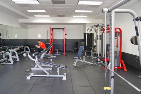 Купить кондоминиум в Майами, Флорида 1 комната, 99.59м2, № 1972037 - фото 22