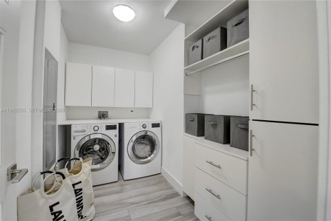 Townhouse in Boca Raton, Florida 2 bedrooms, 174.84 sq.m. № 2045303 - photo 26