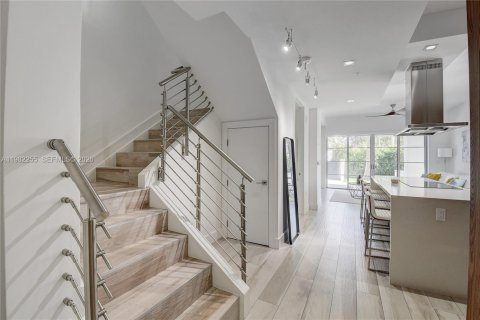 Townhouse in Boca Raton, Florida 2 bedrooms, 174.84 sq.m. № 2045303 - photo 12