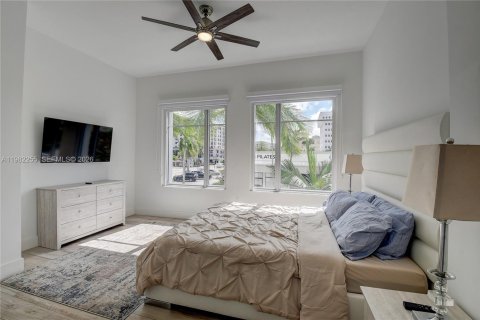 Townhouse in Boca Raton, Florida 2 bedrooms, 174.84 sq.m. № 2045303 - photo 23