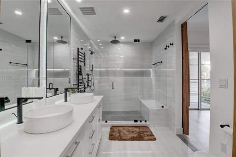 Townhouse in Boca Raton, Florida 2 bedrooms, 174.84 sq.m. № 2045303 - photo 19