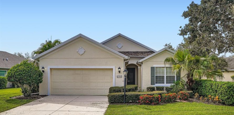 House in Parrish, Florida 3 bedrooms, 201.97 sq.m. № 1904838