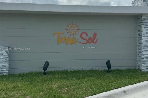 Adosado en alquiler en Homestead, Florida, 3 dormitorios № 2025893 - foto 16