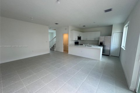 Adosado en alquiler en Homestead, Florida, 3 dormitorios № 2025893 - foto 6