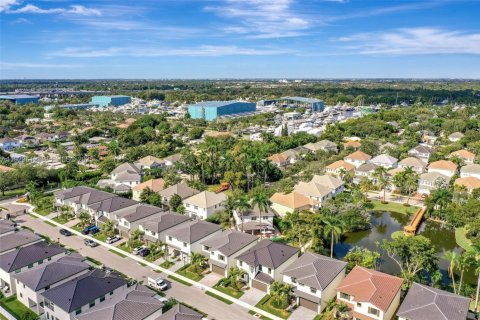 Снять в аренду виллу или дом в Форт-Лодердейл, Флорида 4 спальни, № 1988463 - фото 22