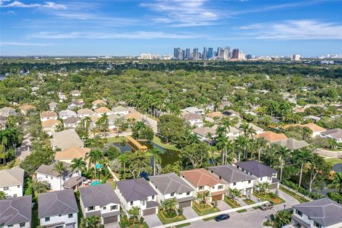 Снять в аренду виллу или дом в Форт-Лодердейл, Флорида 4 спальни, № 1988463 - фото 20