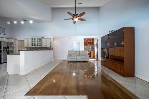 Villa ou maison à vendre à Plantation, Floride: 4 chambres, 231.14 m2 № 1947380 - photo 20