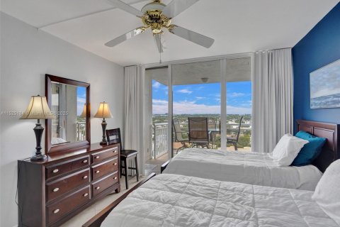 Condo in Hollywood, Florida, 2 bedrooms  № 1811530 - photo 21