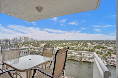 Condo in Hollywood, Florida, 2 bedrooms  № 1811530 - photo 29